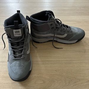 Brand NEW- NEVER BEEN WORN men’s Vans ultra range exo high mte boots SZ 12